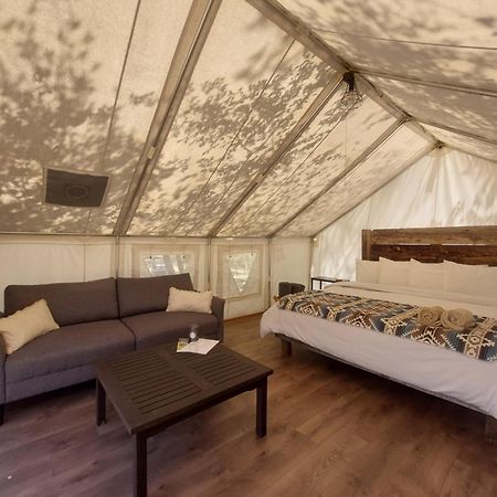 Gateway Glamping Hotel Exterior photo