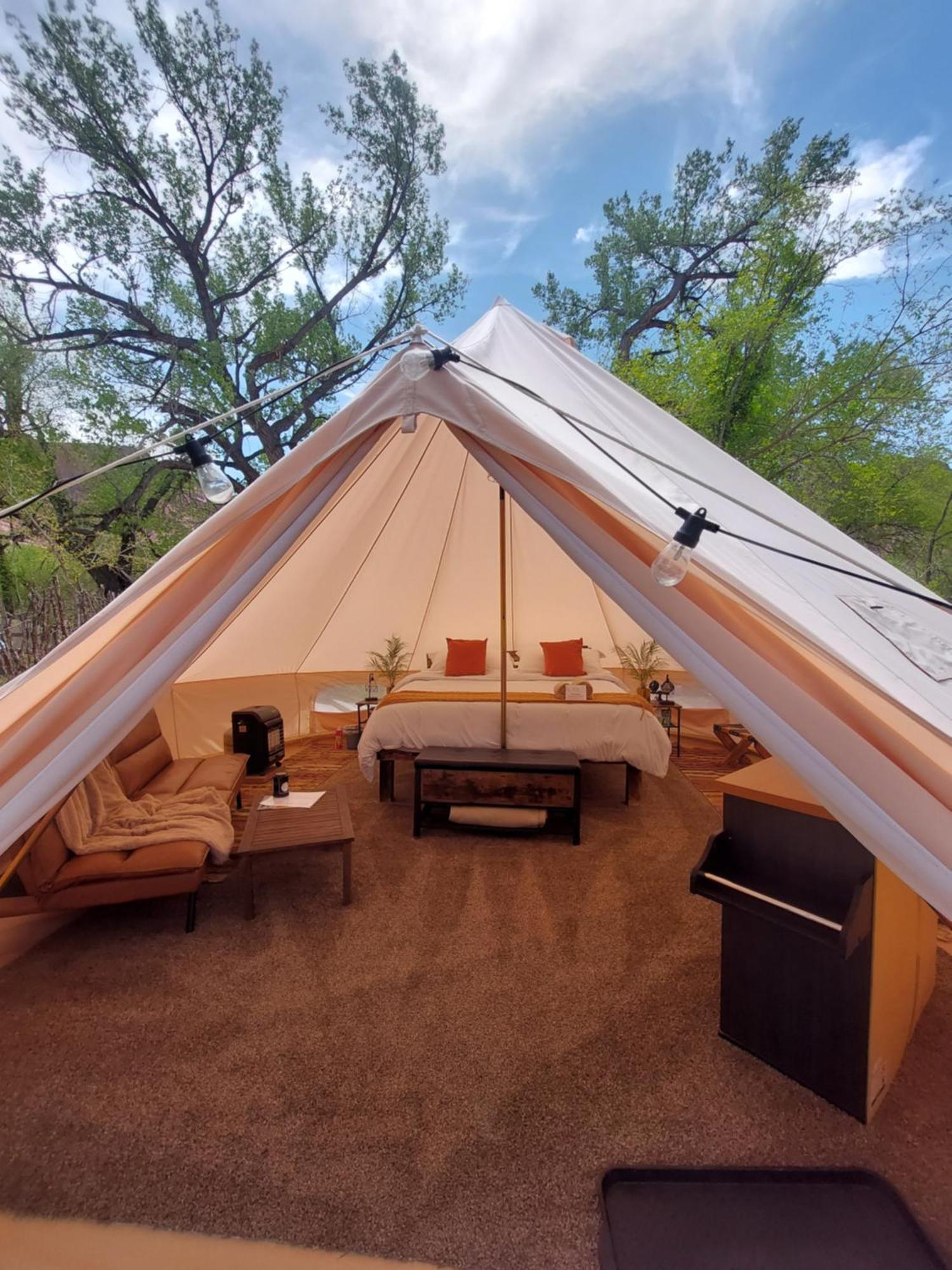 Gateway Glamping Hotel Exterior photo